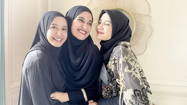 Tampilan Laudya Cynthia Bella Bersama Sahabat Duo Sungkar, credit: @shireensungkar