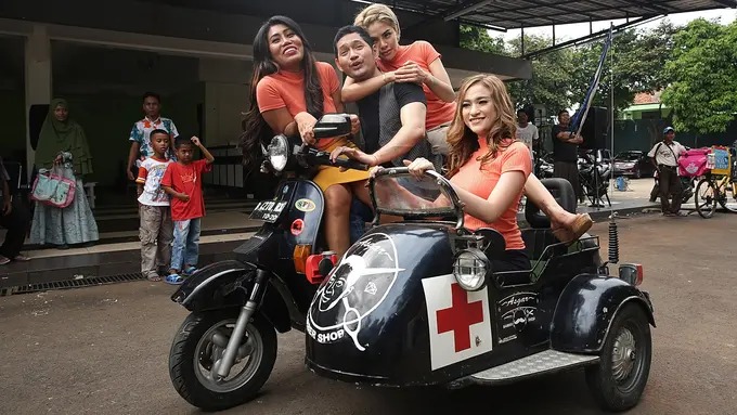 [Bintang] Nikita Mirzani