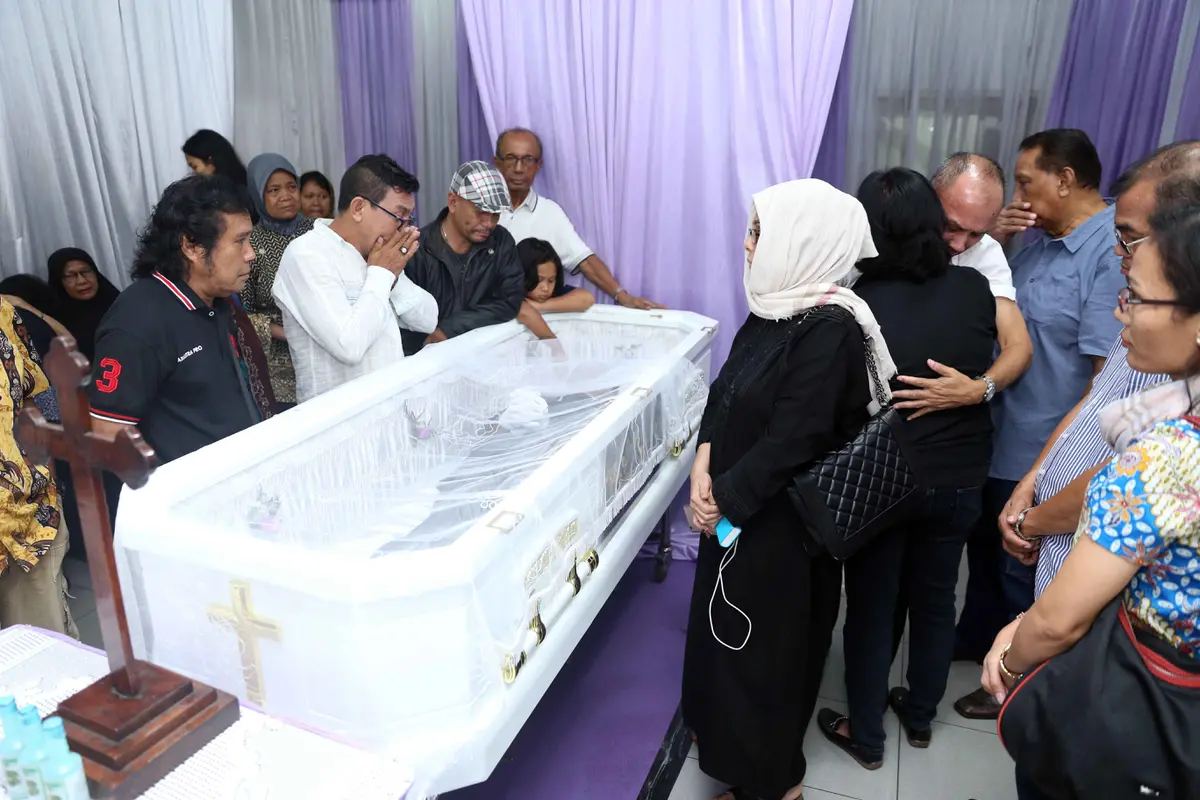 [Bintang] Dedikasi Bartje Van Houten untuk Musik hingga Akhir Hayat