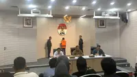 Komisi Pemberantasan Korupsi (KPK) menahan Wali Kota Bima, Nusa Tenggara Barat (NTB) Muhammad Lutfi (MLI). (Liputan6.com/Fachrur Rozie)