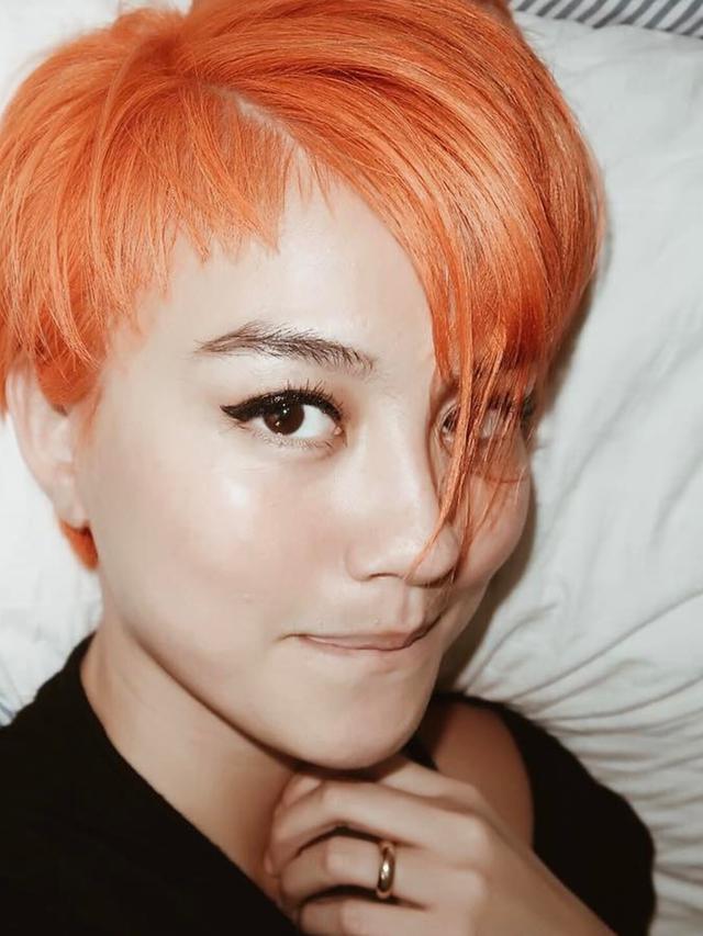 6 Transformasi Rambut Agnez Mo yang Curi Perhatian, dari Cepak Hingga Cornrow