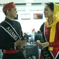 Abang None Jakarta 2016 Taufik Hidayat dan Yasmine Kurnia, saat berkunjung ke Redaksi Liputan6. Foto: (Liputan6.com/Father Rozaq)  