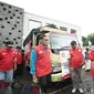 Sandiaga Uno Saat Memberikan Bantuan Kepada Para Korban Banjir dan Longsor di Kecamatan Cipanas, Kabupaten Lebak, Banten pada Sabtu (25/1/2020). (Foto: Istimewa)