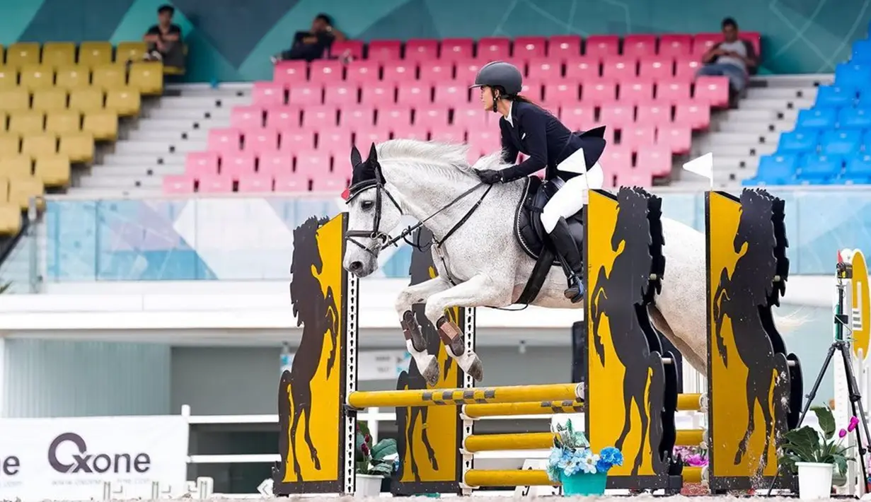 Potret Raya Kohandi Tekuni Olahraga Berkuda, Ikut Ajang Kejuaraan ...