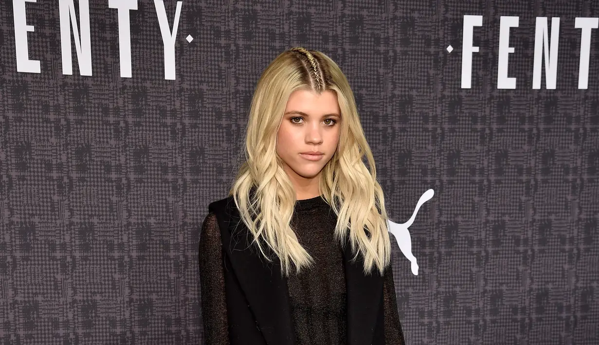 Sofia Richie juga menganggap berita simpang siur ini adalah rekayasa semata. Sofia tidak ingin hubungannya hancur dengan Justin Bieber karena dengan banyaknya masalah yang terjadi. (AFP/Bintang.com)