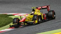 Pebalap Pertamina Campos Racing, Sean Gelael, mencatat waktu 43 menit 59,419 detik dalam Sprint Race GP2 Spanyol di Sirkuit Catalunya, Spanyol, Minggu (15/5/2016). (Bola.com/Twitter/Camposracing))