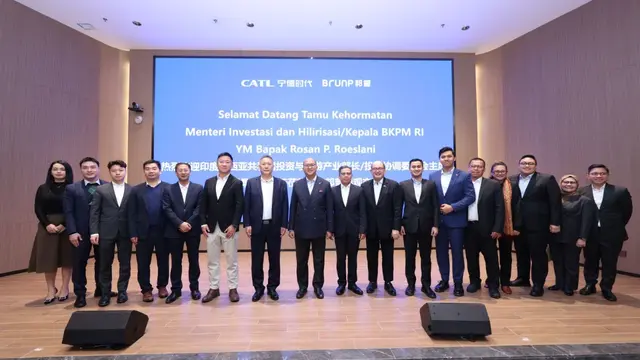 Menteri Rosan Bertemu Tiga Perusahaan Raksasa Tiongkok Bahas Percepatan Investasi Mobil Listrik di Indonesia