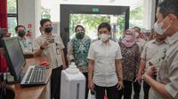 Wakil Menteri Kesehatan RI Dante Saksono Harbuwono melakukan kunjungan kerja ke Poltekkes Surakarta pada 12 Desember 2022. (Dok Kementerian Kesehatan RI)