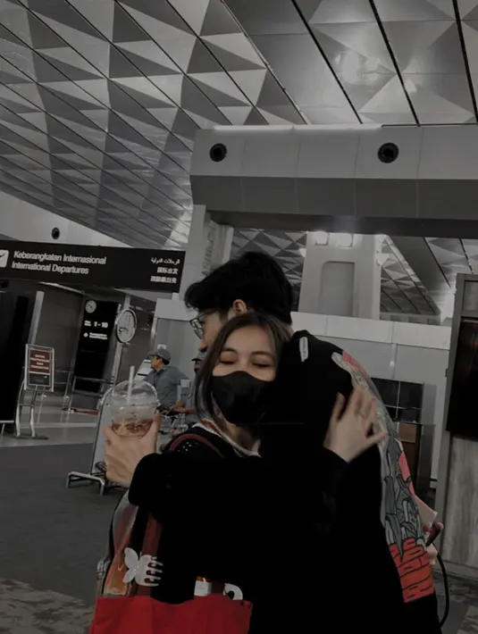 Kiesha dan Frislly bahkan sempat dirumorkan bakal nikah muda. Keduanya sudah saling sayang dan mulai kenalan dengan keluarga masing-masing. [Instagram @kiesha.alvaro]