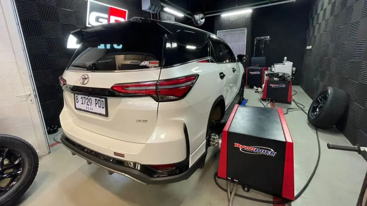 GR Enthusiast Nyobain Fortuner Baru dengan GR Parts (ist)