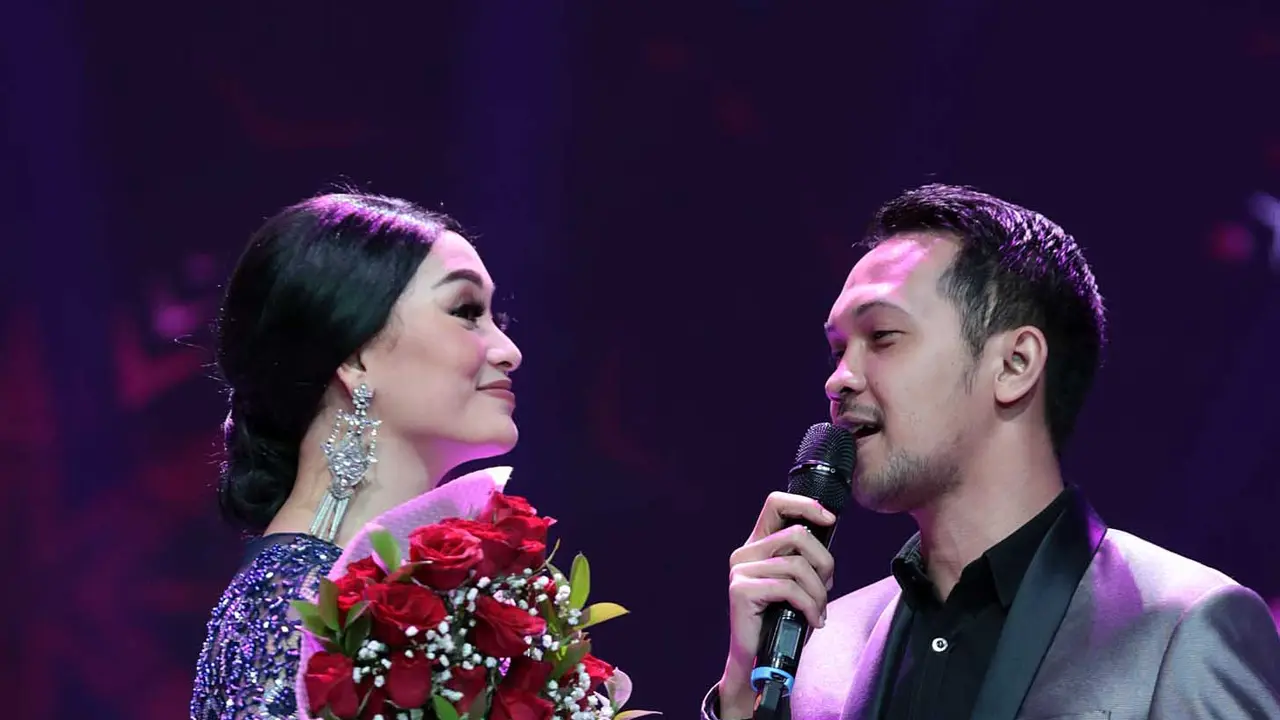 [Bintang] Zaskia Gotik dan Arief Fitriansah