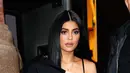 Saat Kylie Jenner mengunggah fotonya yang berada di cover majalah pada 25 Desember lalu, para penggemar ingin foto tersebut adalah sebuah konfirmasi kehamilan. (hello giggles)