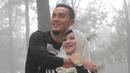 Okie Agustina sempat melepas hijab setelah ia bercerai dengan Pasha. Akan tetapi ia kembali mengenakan hijab saat menikah dengan Gunawan Dwi Cahyo. (Foto: instagram.com/okieagustina.gdc13)