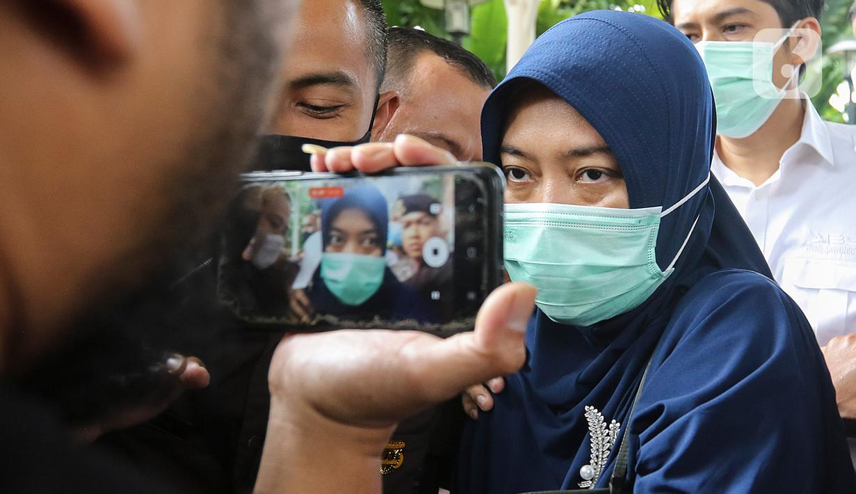 Harta itu terdiri dari Rp6.887.100.000 yang merupakan tanah dan bangunan. Sedangkan harta lain yang mencapai Rp6.351.033.913 berbentuk kas dan setara kas. (Liputan6.com/Johan Tallo)