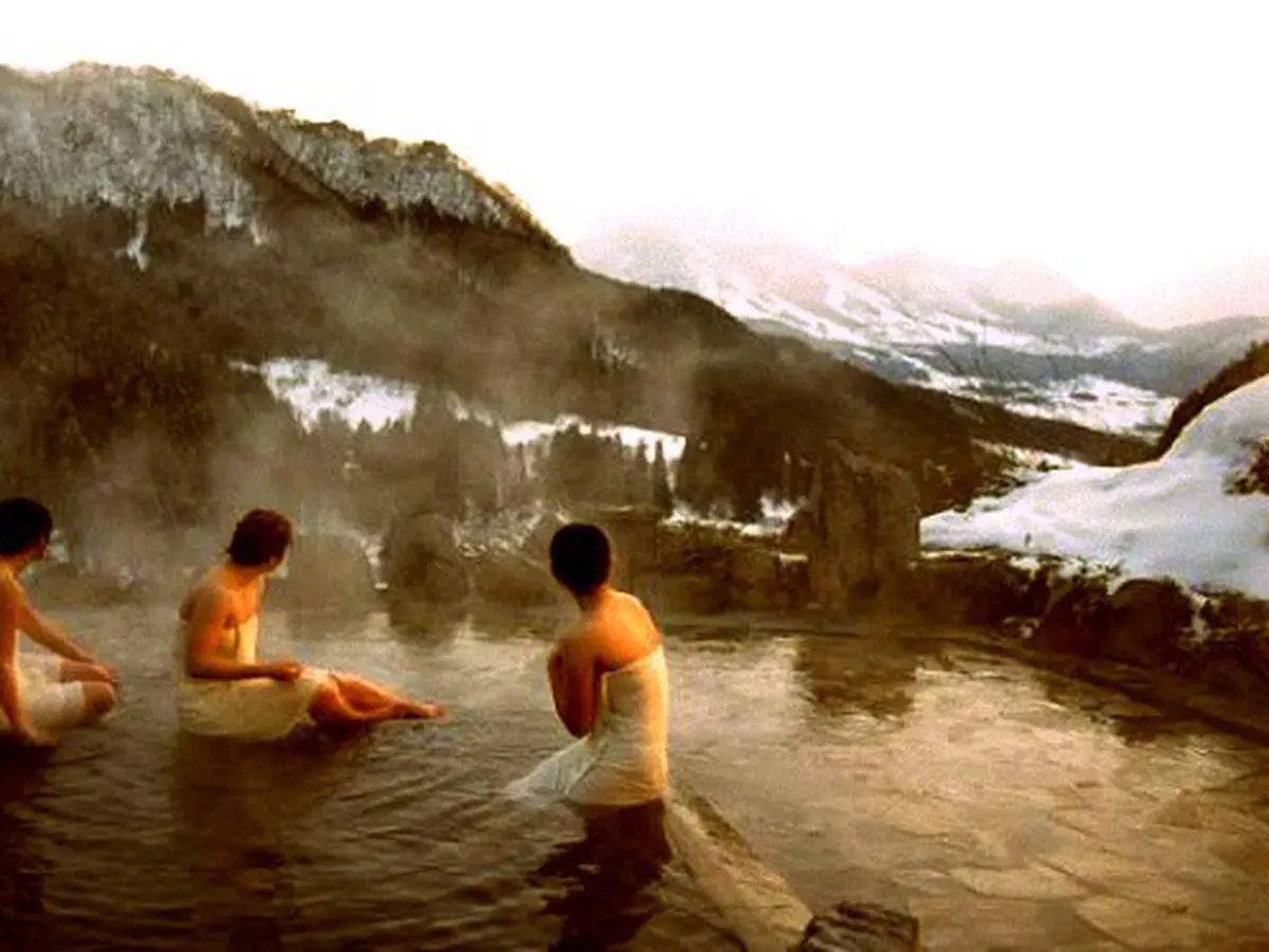Berendam Air Panas di Onsen Jadi Rahasia Panjang Umur dan Sehat Orang Jepang  - Global Liputan6.com
