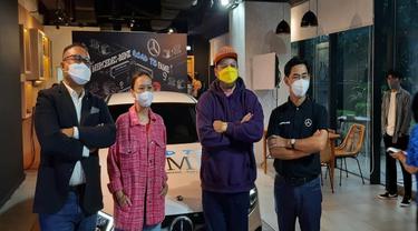Mercedes-Benz berkolaborasi dengan kreator NFT lokal yang telah berpengalaman yaitu Isha Hening dan Arya Mularama. (Foto: Liputan6.com/Gagas Y.P)