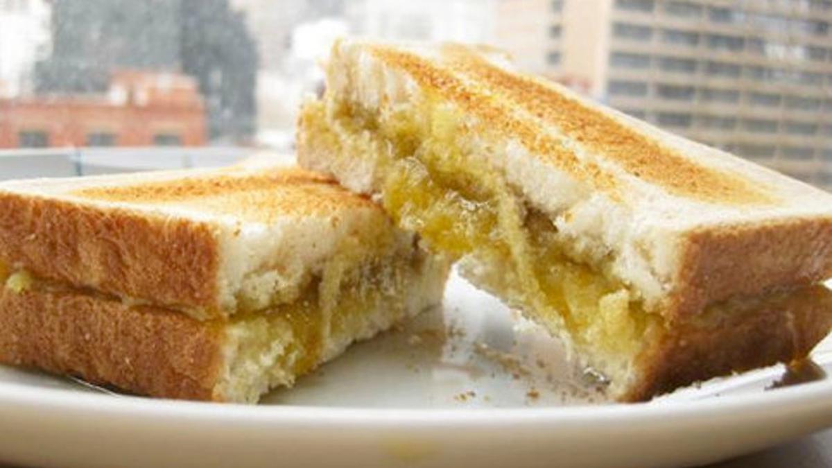 Menu Buka Puasa: Roti Bakar Selai Kaya - Lifestyle Liputan6.com