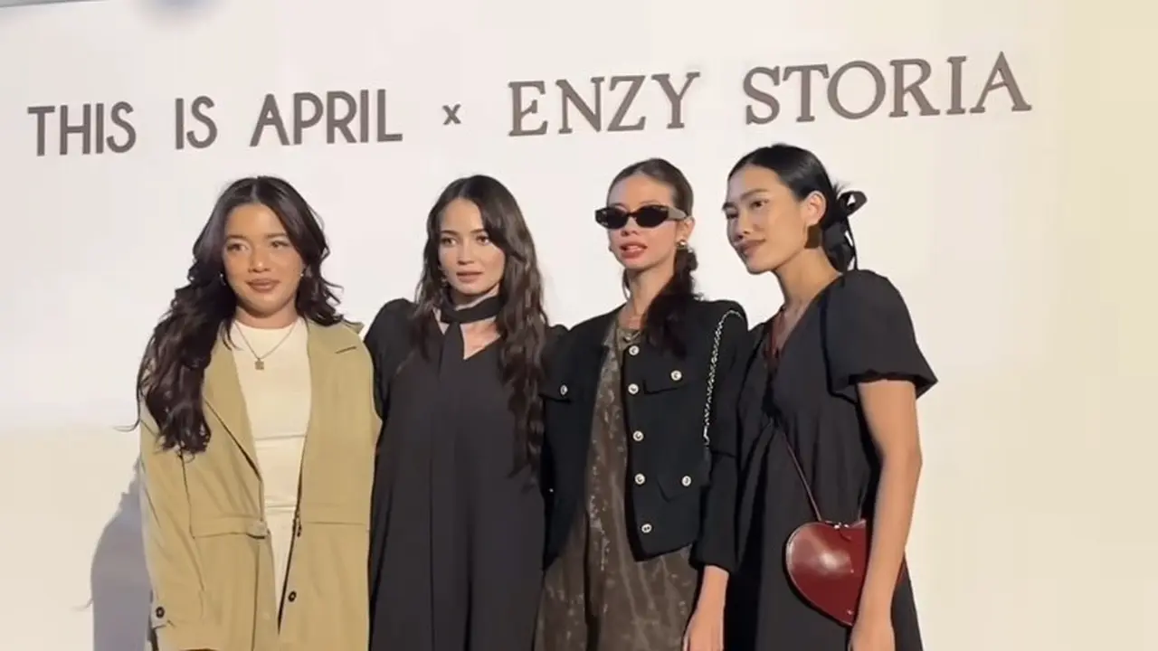 Publik Figur Kenakan Pakaian Enzy Storia Hasil Kolaborasi dengan Brand Lokal