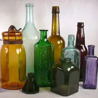 Punya botol bekas di rumah? Jangan dibuang atau ditukar ke pengumpul barang bekas. Lalu diapakan? Yuk, simak artikel berikut!