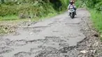Citizen6: Jalan pedesaan masih banyak yang rusak. (Pengirim: Rudy Ardiansyah)