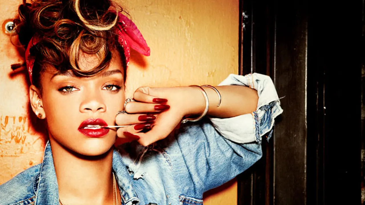 rihanna-marah-131217b.jpg