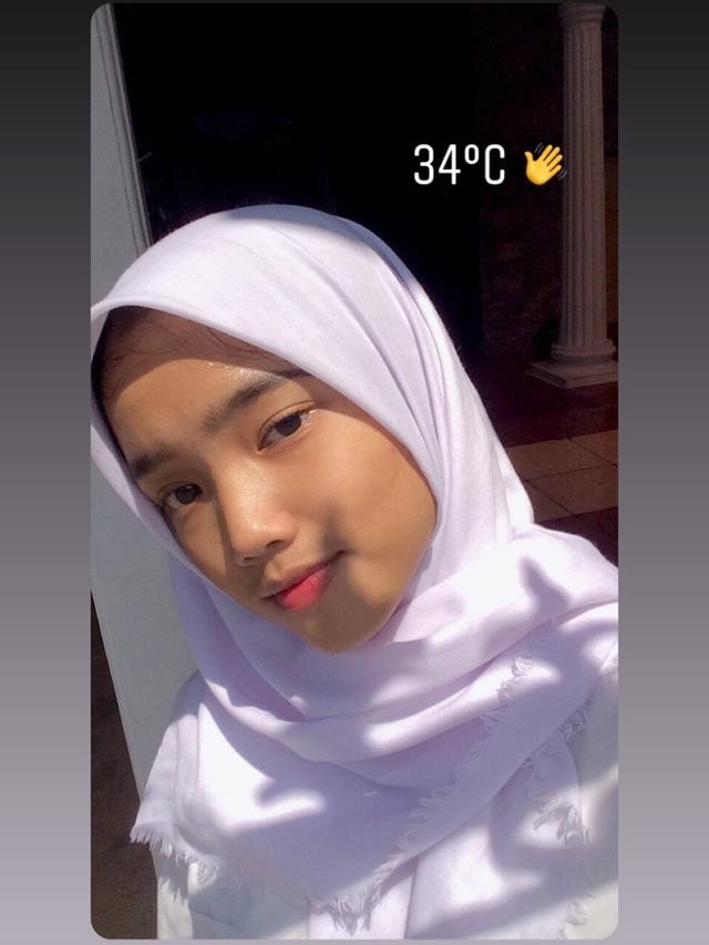 6 Transformasi Fuji saat Pakai Hijab, Masa Kecil Hingga Kini