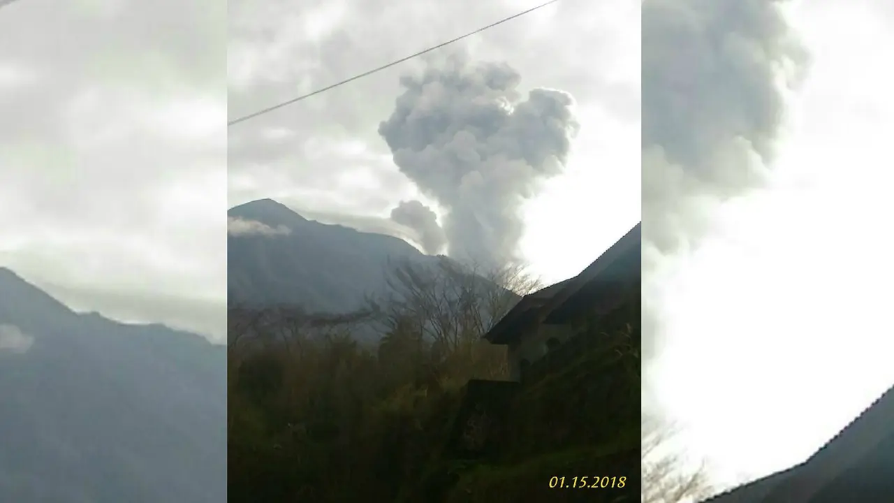 Gunung Agung erupsi lagi
