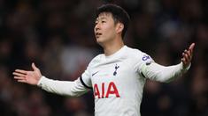 Son Heung-min tampil impresif saat membawa Tottenham Hotspur menang 4-1 atas tamunya Newcastle United pada laga pekan ke-16 Liga Inggris 2023/2024 di Tottenham Hotspur Stadium, London, Senin (11/12/2023) dini hari WIB. Satu gol dan dua assist disumbangkannya lewat gocekan-gocekan maut yang membuat pertahanan tim tamu kelabakan. Tiga gol lainnya dicetak masing-masing oleh Destiny Udogie dan brace dari Richarlison. (AFP/Adrian Dennis)