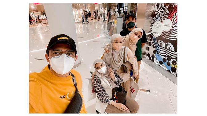 Potret Terbaru Zaskia Sungkar saat Hamil Besar. (Sumber: Instagram.com/irwansyah_15)