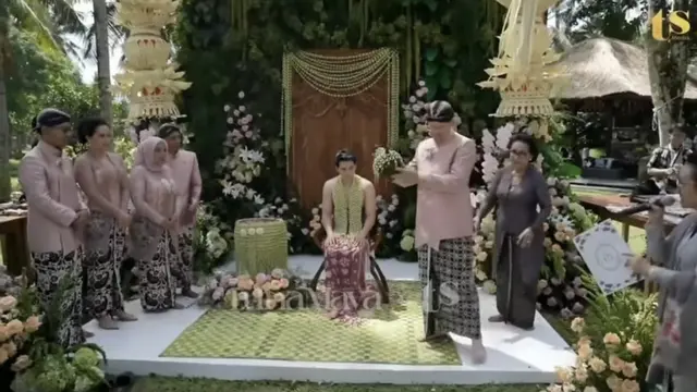 Potret Gagah Maxime Bouttier saat Siraman dan Sungkeman.