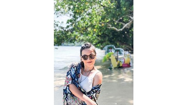 Vakum dari Dunia Entertain, Ini 7 Potret Terbaru Jennifer Arnelita