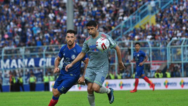 Memori Duel Arema Vs Persib di Kanjuruhan