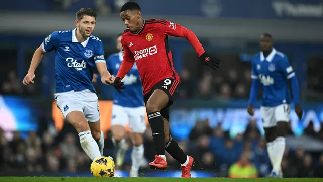 Foto: Garnacho Cetak Gol Salto dan Selebrasi ala Cristiano Ronaldo saat MU Menang Telak atas Everton