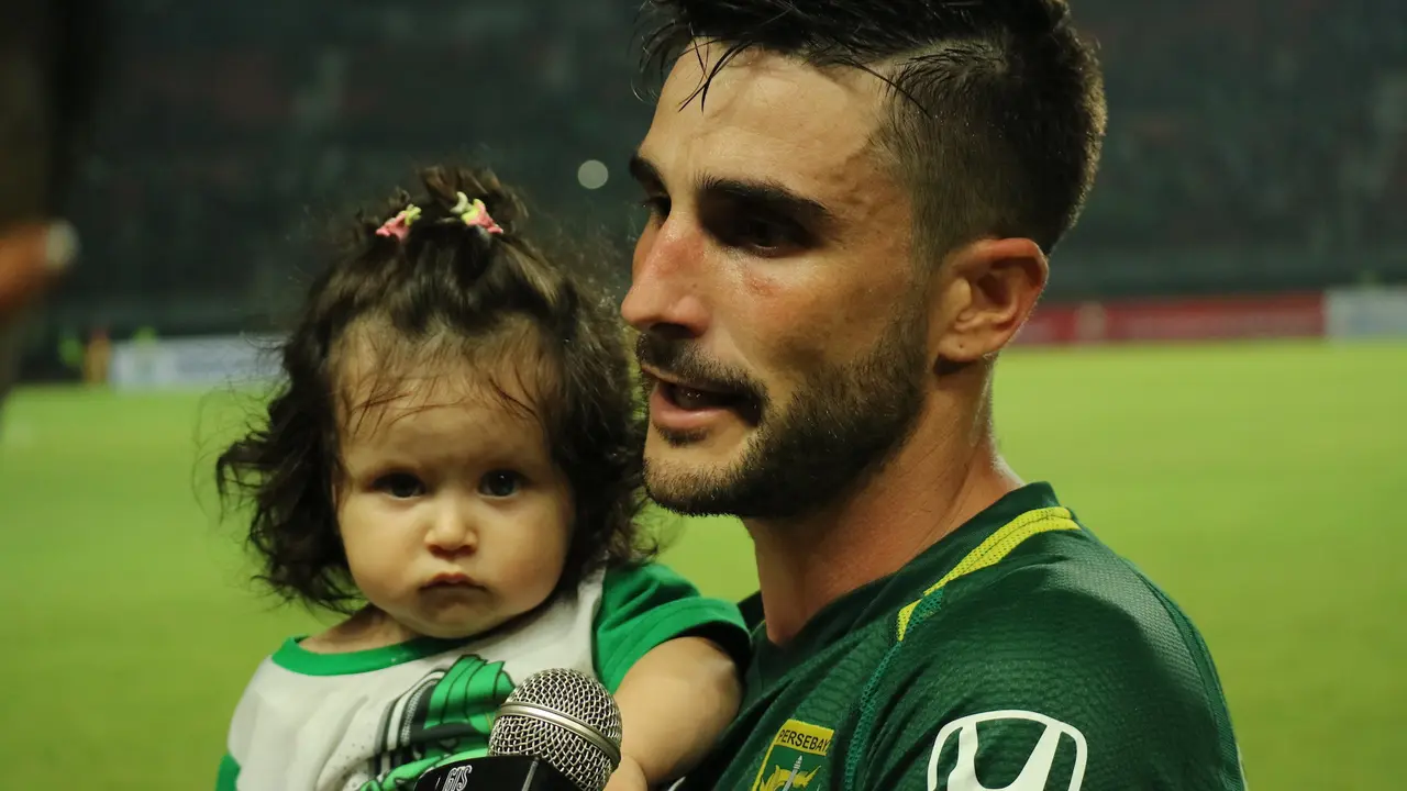 Robertino Pugliara, Persebaya Surabaya, Perseru Serui, Liga 1