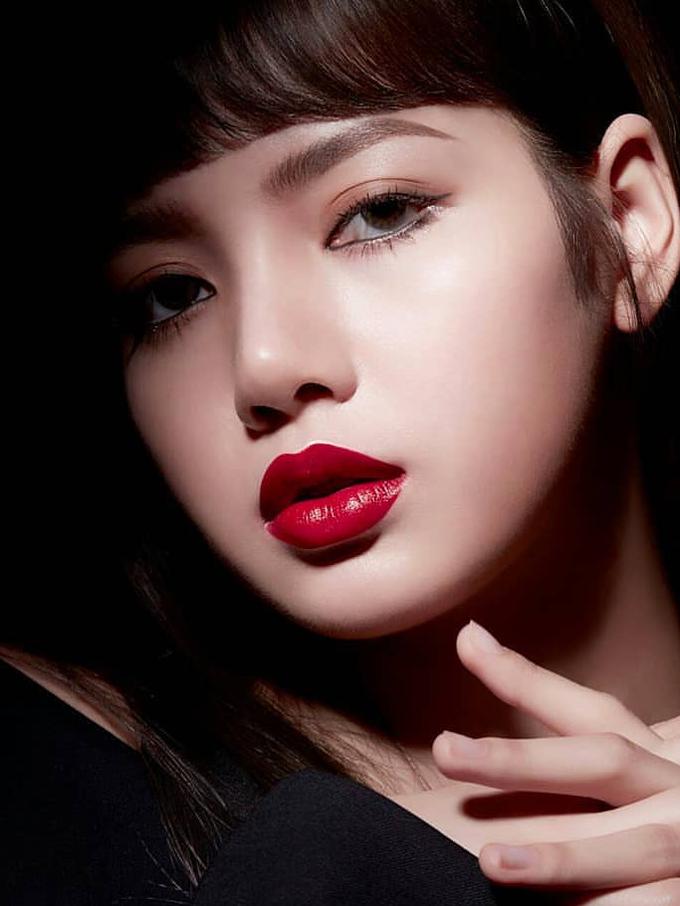 Pin By Bts A R M Y On Bllɔkpiik Korean Makeup Makeup Korean
