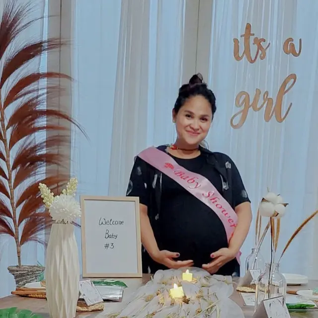 7 Momen Baby Shower Istri Wendi Cagur, Unggkap Jenis Kelamin Buah Hati
