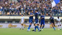 4 Fakta di Balik Kemenangan Persib atas RANS Nusantara: Pita Hitam untuk Ajun hingga Debut Manis Luis Milla di BRI Liga 1