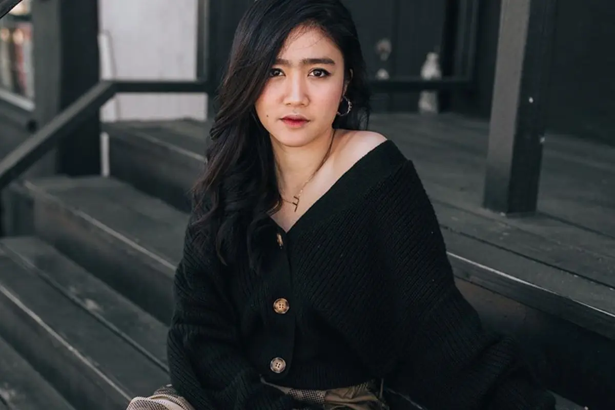 FOTO: Pesona Febby Rastanty Pakai Sweater Hitam