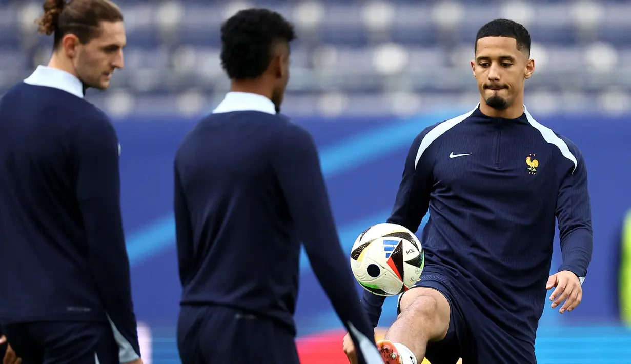 Les Bleus tak terkalahkan selama fase grup dengan catatan satu kali menang dan dua kali imbang. (FRANCK FIFE / AFP)