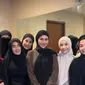 Kedekatan Wanda Hara dengan Nagita Slavina (Sumber: Instagram/syahnaz)