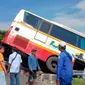 Bus Harapan Jaya Kecelakaan di tol Surabaya-Mojokerto. (Istimewa)