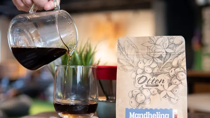 5 Tips Minum Kopi Tetap Nikmat dan Sehat Selama Social Distancing