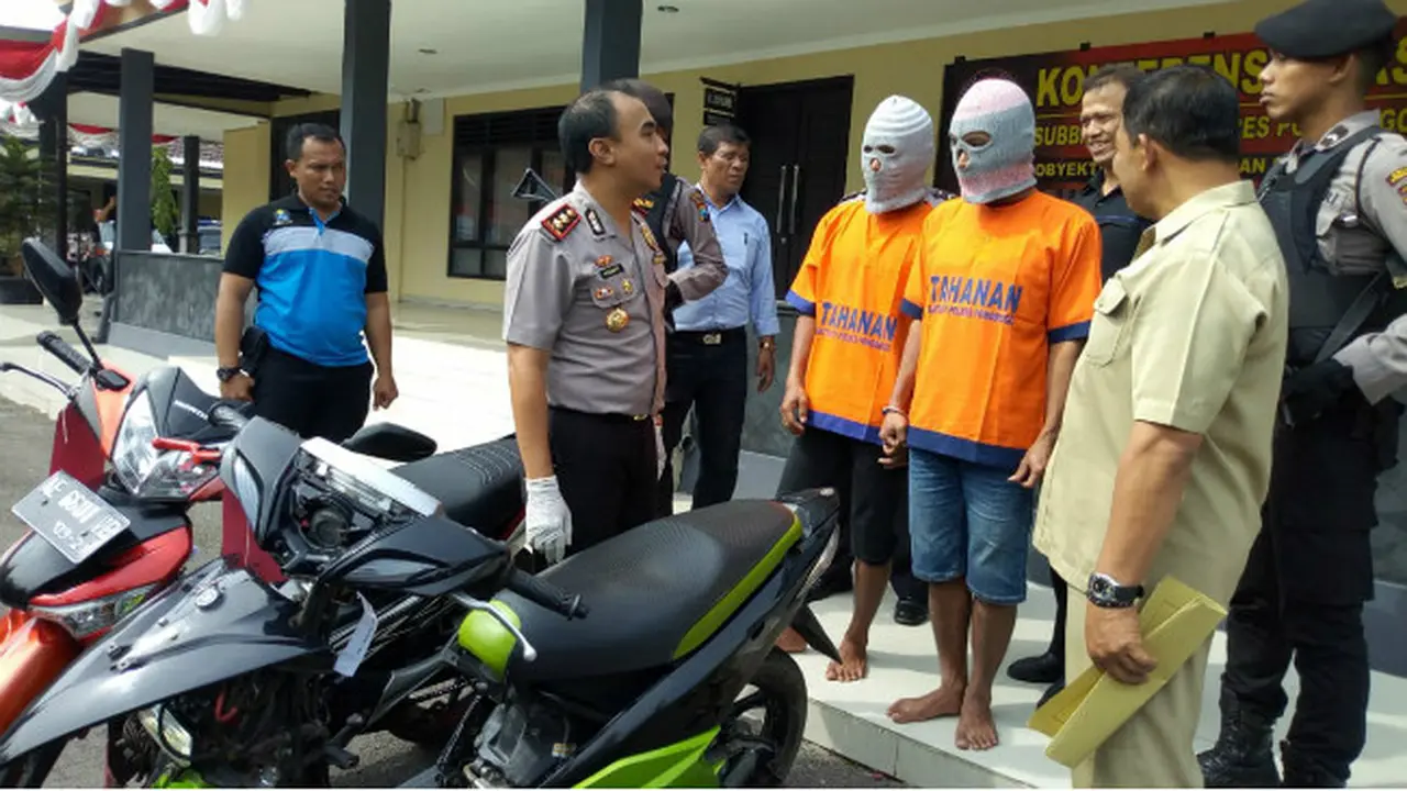 Ingin Beli Ponsel, Saudara Kembar Ini Kompak Curi Motor