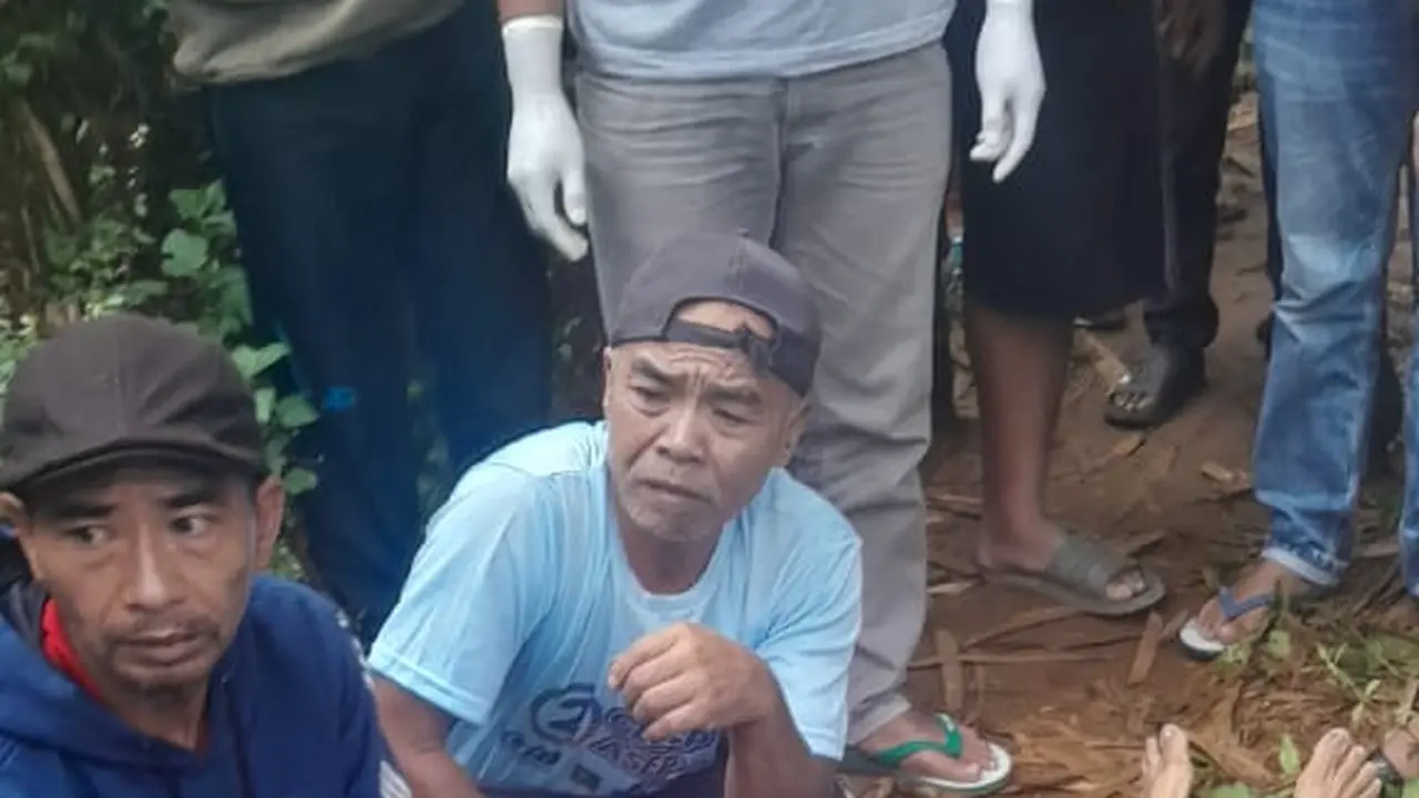 Julaeha (66),  warga kampung Situ Desa Raksasari kecamatan Taraju, Kabupaten Tasikmalaya, Jawa Barat, ditemukan meninggal dunia di Situ Cilangla, Rabu (9/4/2025) pagi. (Liputan6.com)