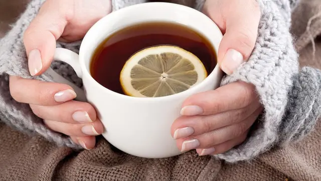 Rutin Minum Air Hangat, Ini Manfaatnya