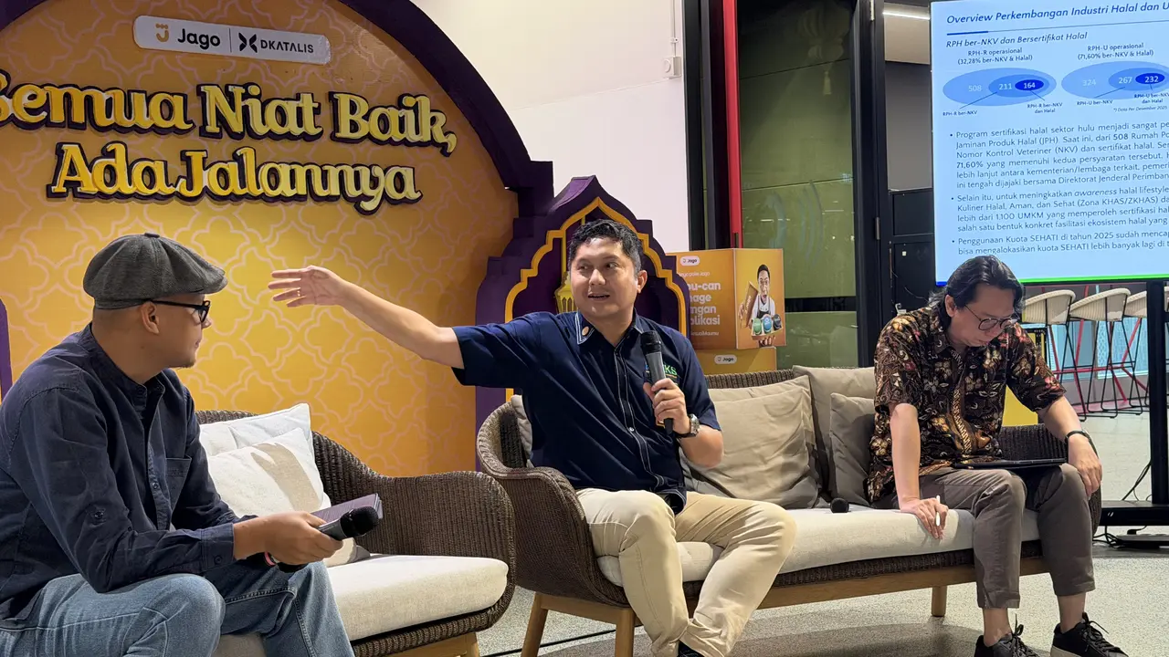 Direktur Infrastruktur Ekonomi Syariah KNEKS Sutan Emir Hidayat dalam Forum Jurnalis Jagoan, di Kantor Pusat Bank Jago, Jakarta, Rabu (4/3/2026). (Liputan6.com/Tira)