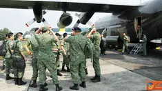 Citizen6, Jakarta: TNI dan Singapore Armed Forces (SAF) siap laksanakan latihan penanggulangan bencana alam yang akan diikuti oleh Asean Humanitarian Assistance Disaster Relief Exercise (Asean HADR Exercise) 2011. (Pengirim: Badarudin Bakri Badar)   

