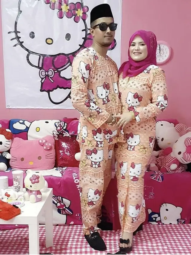 Potret Keluarga Kompak Kenakan Baju Hello Kitty Bahkan Saat Lebaran/dok. @kakakhellokitty