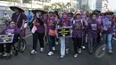 Yayasan Lupus Indonesia melakukan kampanye memperingati Hari Lupus saat Car Free Day di Bunderan HI, Jakarta, Minggu (10/5/2015). Kampanye ini mensosialisasikan kepada masyarakat tentang penyakit lupus. (Liputan6.com/Herman Zakharia)