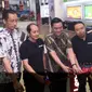 Pembukaan Lenovo Flagship Store di BEC, Bandung, Rabu (27/7/2016). Liputan6.com/Muhammad Sufyan Abdurrahman